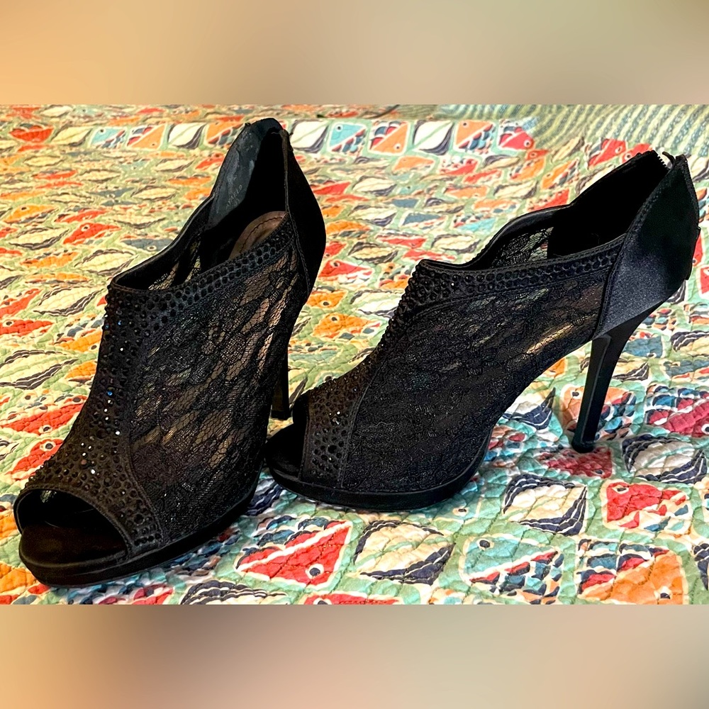 David’s Bridal Michelangelo wedding heels